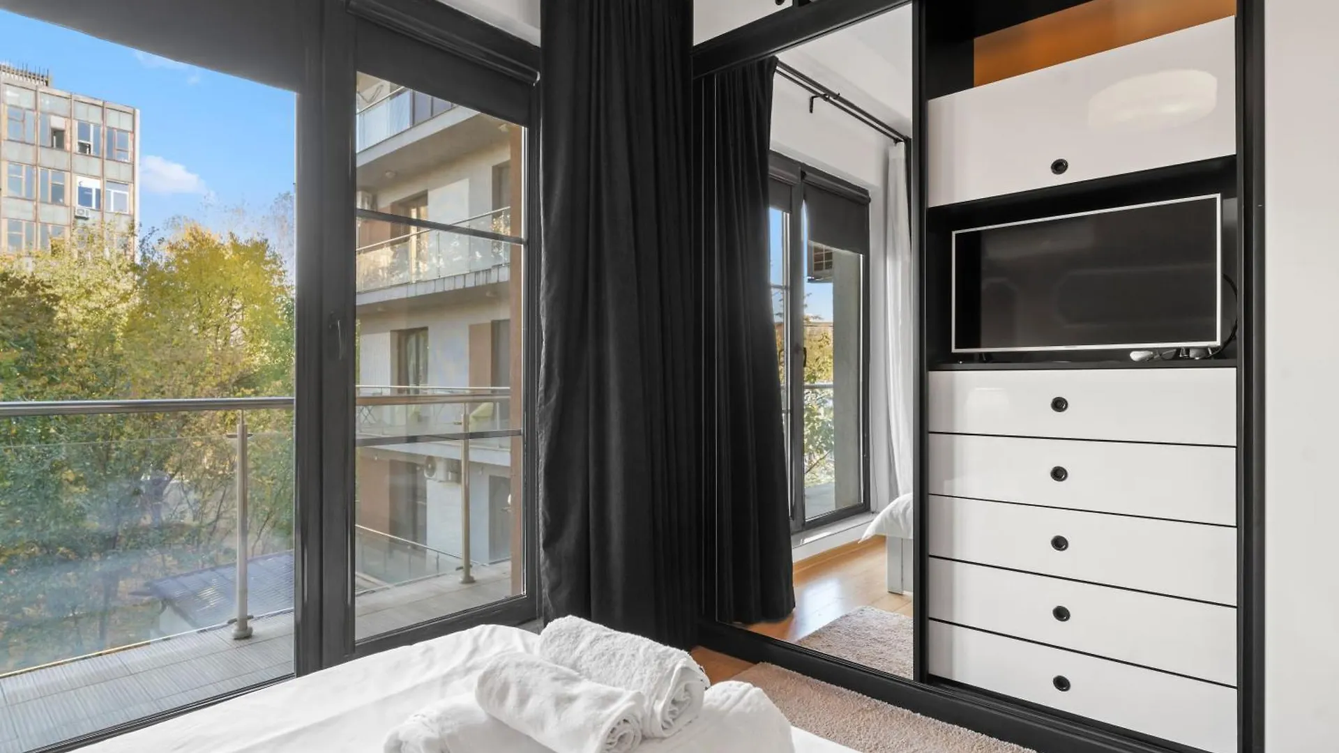 Bucharest Heart Hideaway Apartment
