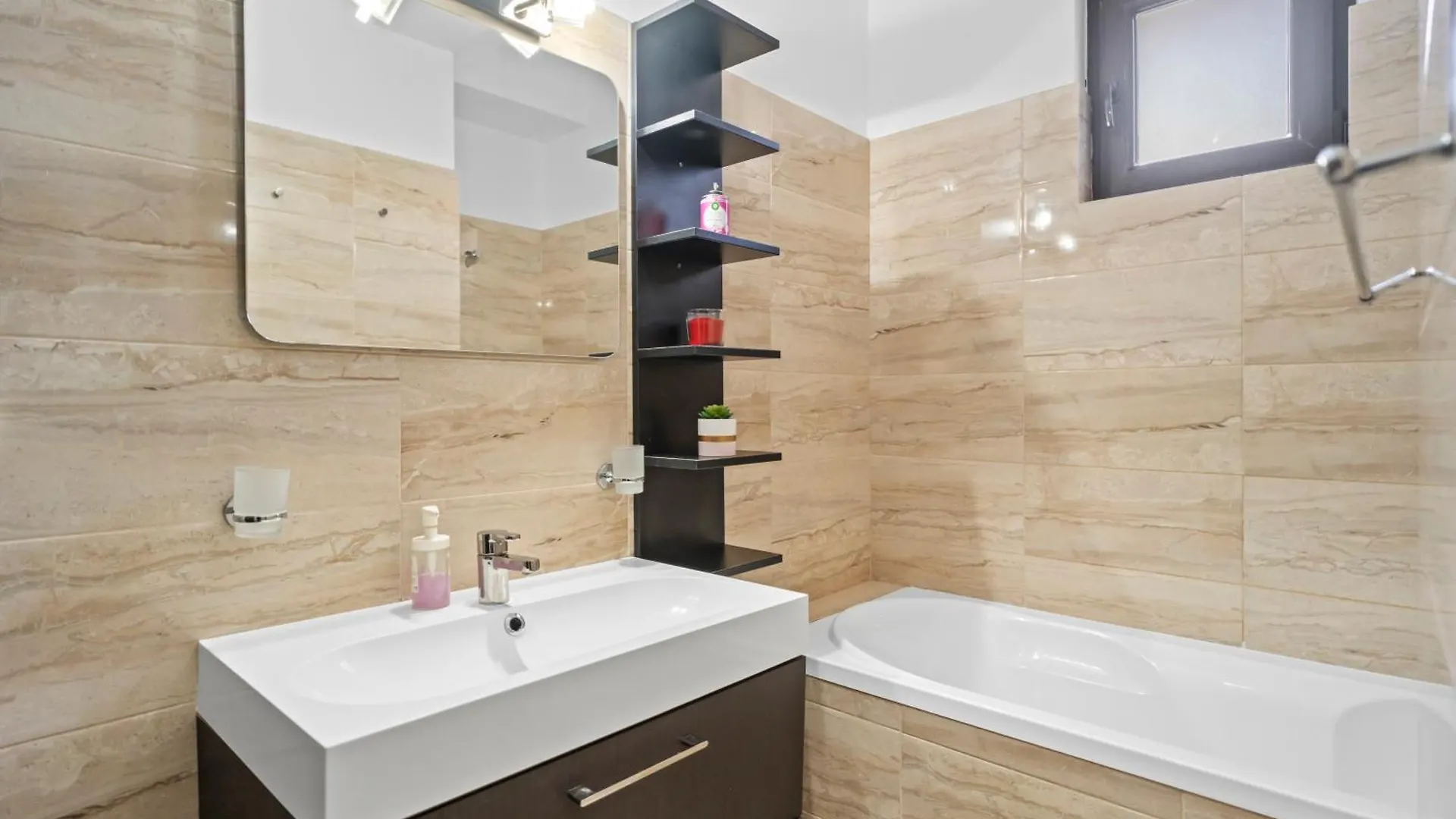 Apartment Ferienwohnung Bucharest Heart Hideaway